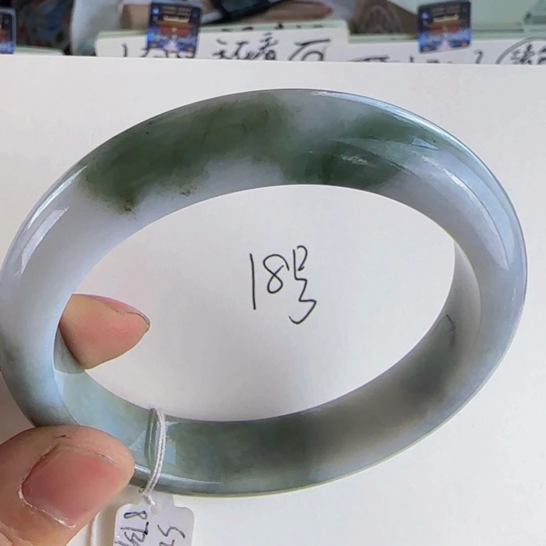 翡翠手镯未镶嵌老坑58.5圈