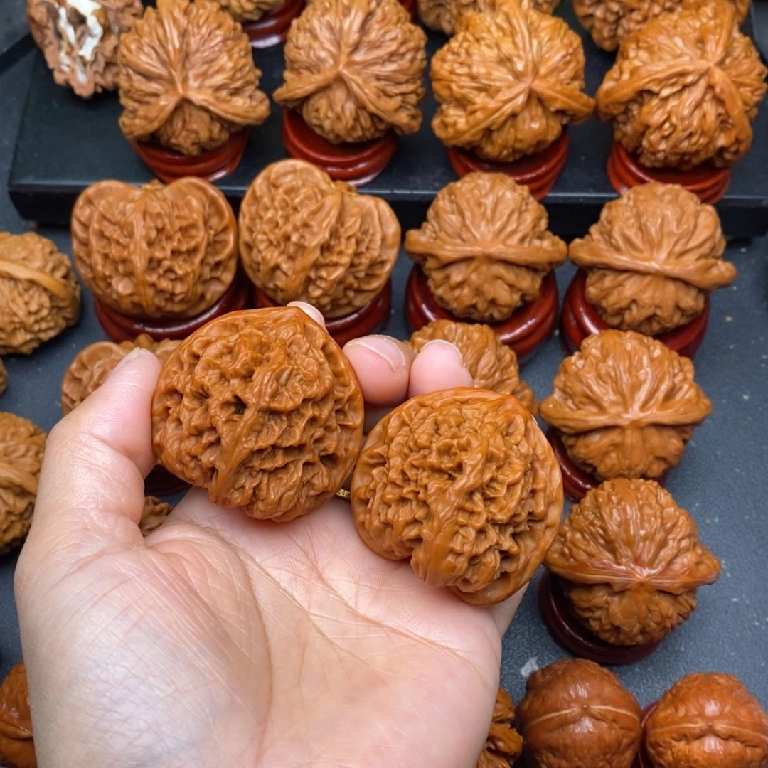 文玩核桃把件42野牛