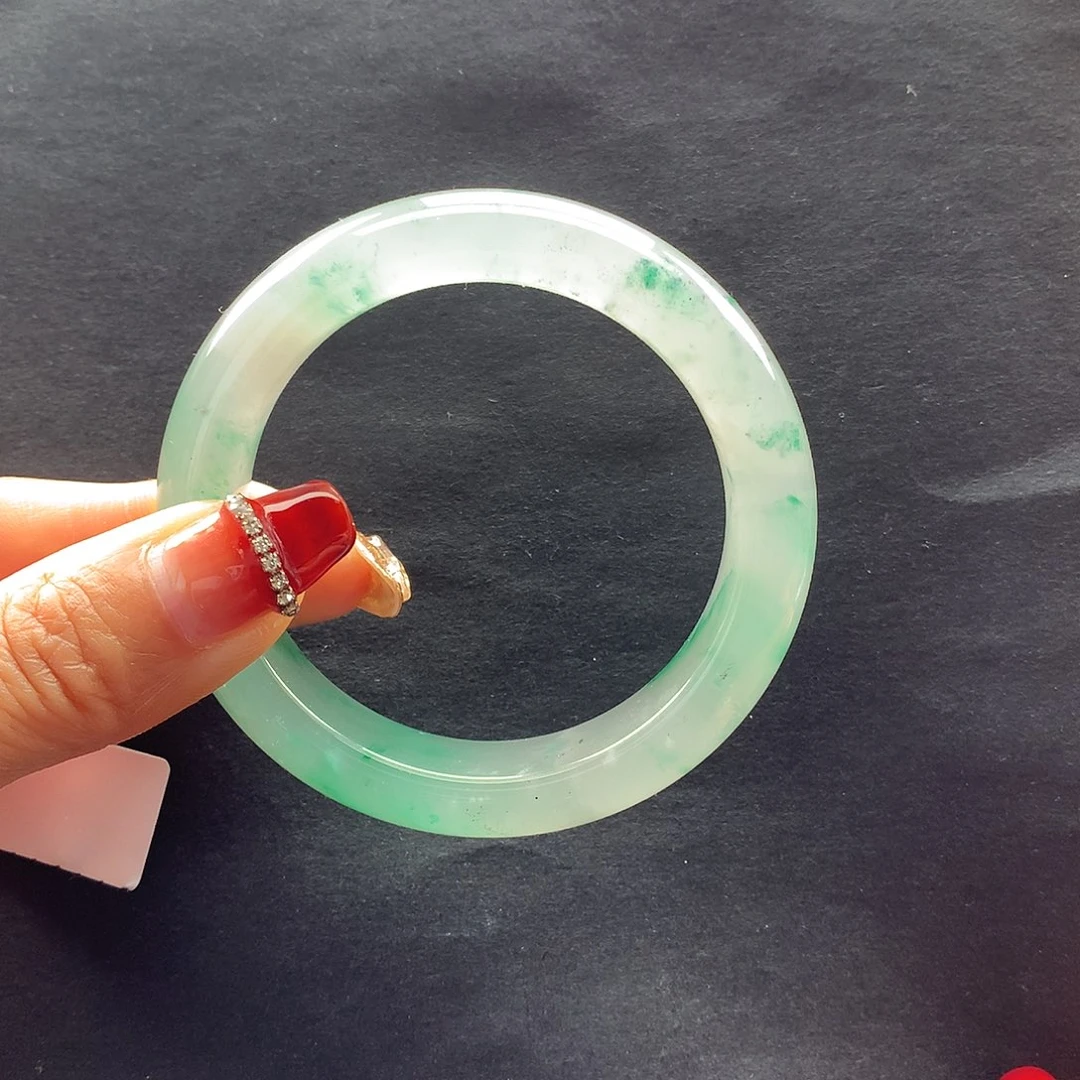 【闪购商品】石英质玉手镯未镶嵌妙*