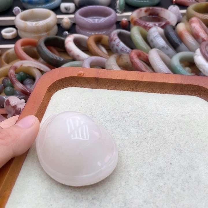 石英质玉圈口54未镶嵌蜜**笑