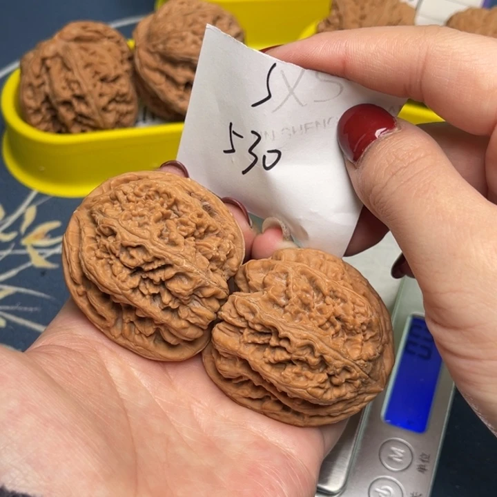 文玩核桃把件粗筋45