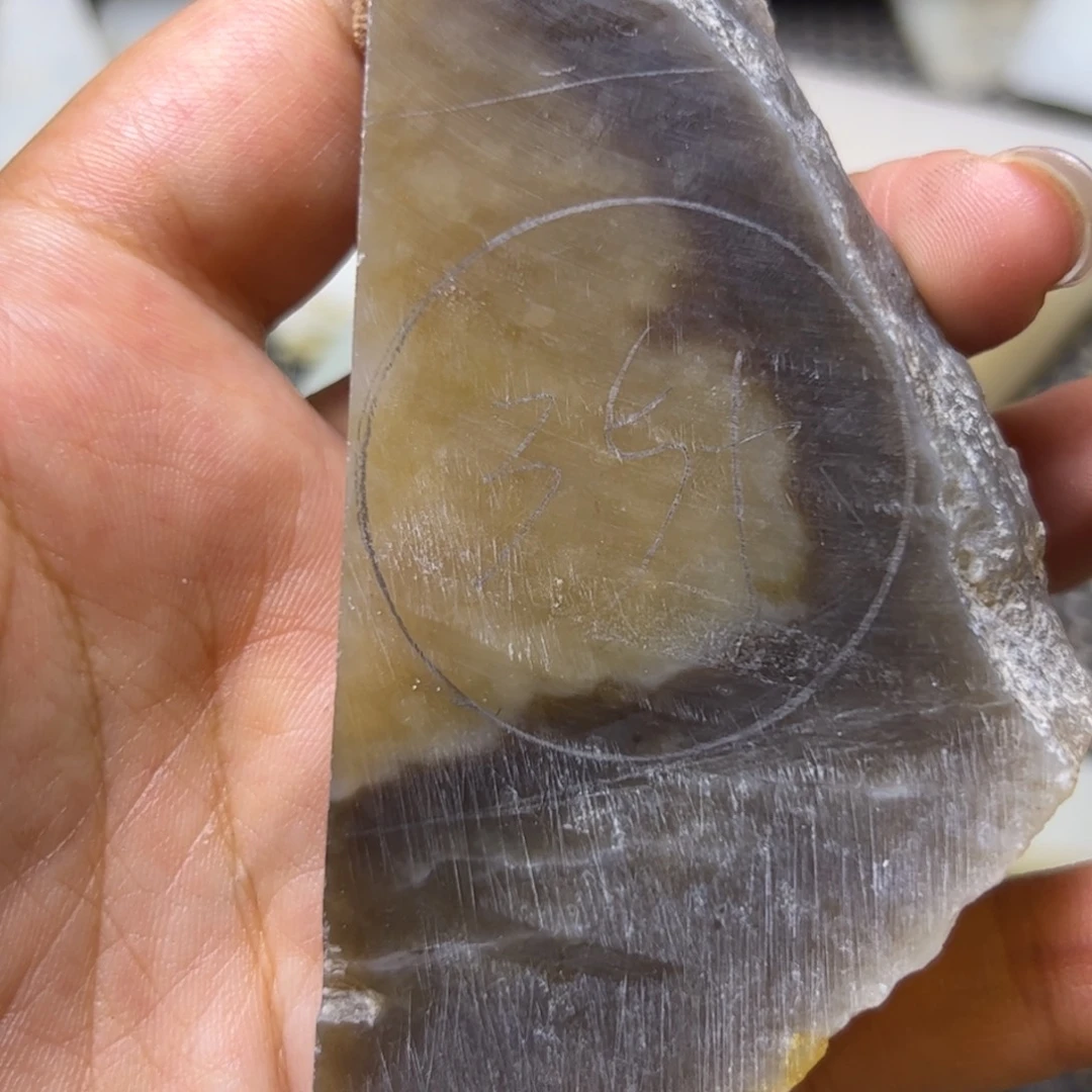 和田玉未镶嵌项链