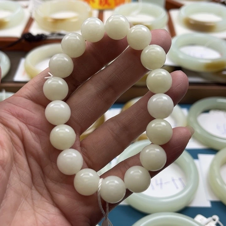 和田玉手链未镶嵌