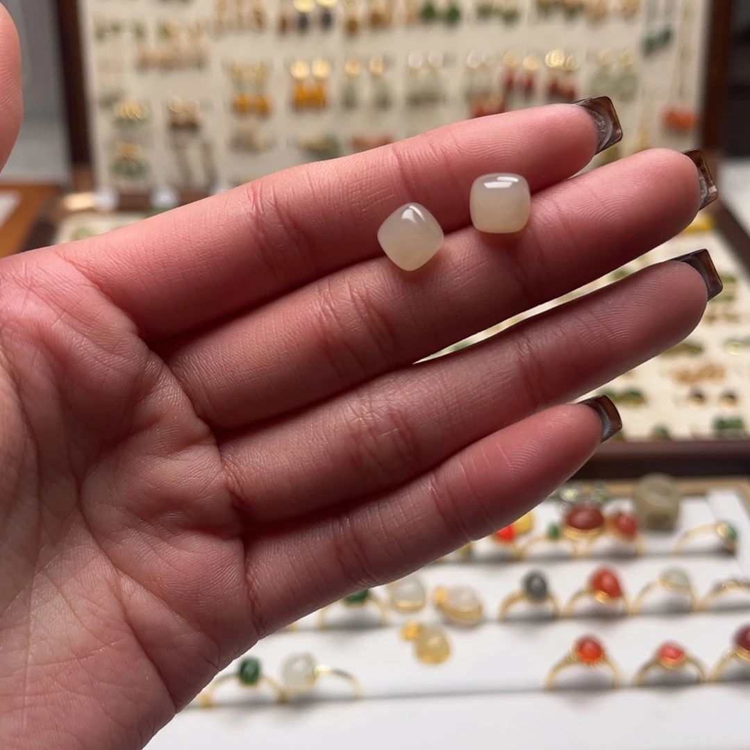 和田玉银S925镀金镶嵌耳坠