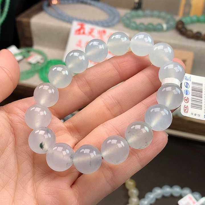 翡翠未镶嵌手链冰透飘花，性价比