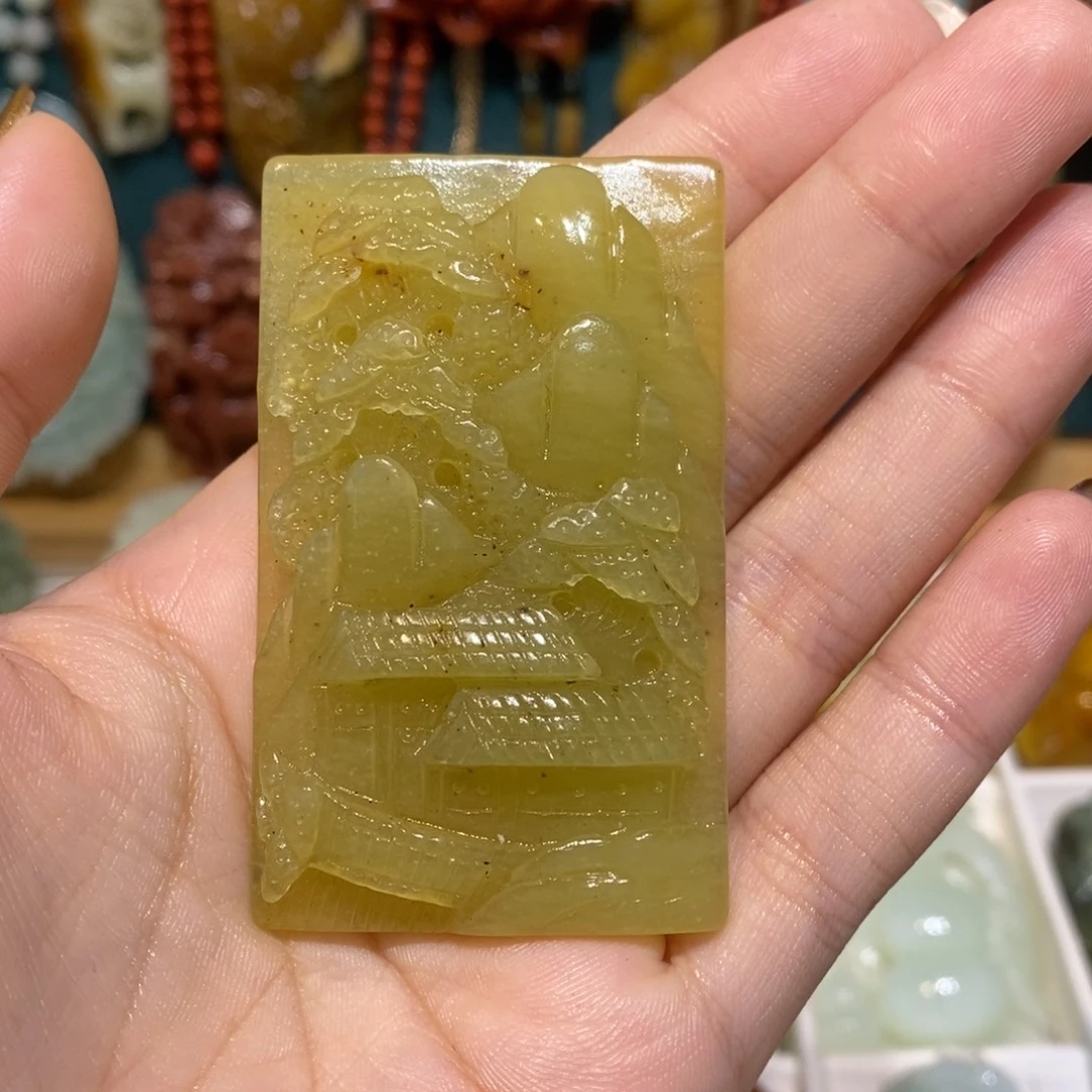 蛇纹石玉未镶嵌颈饰