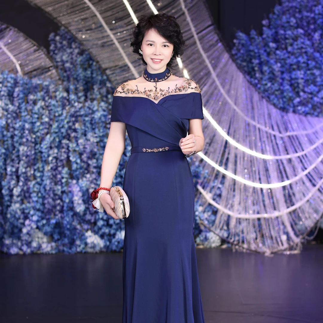 高端订制修身名媛喜婆婆妈妈装2025新款爆款