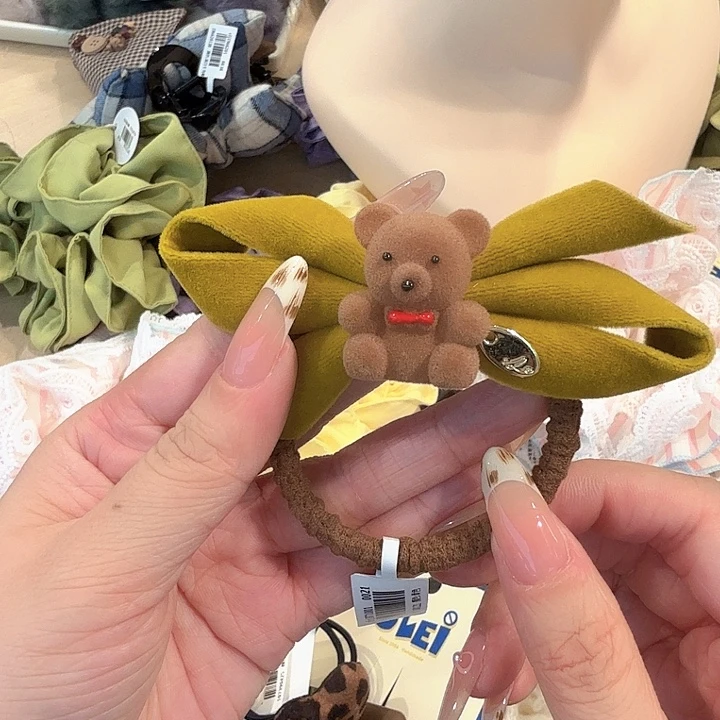 黄色植绒小熊细皮筋