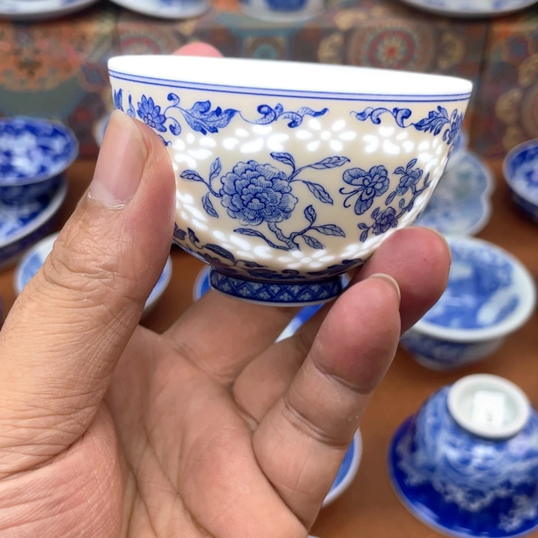 陶月楼   玲珑缠枝莲鸡心杯