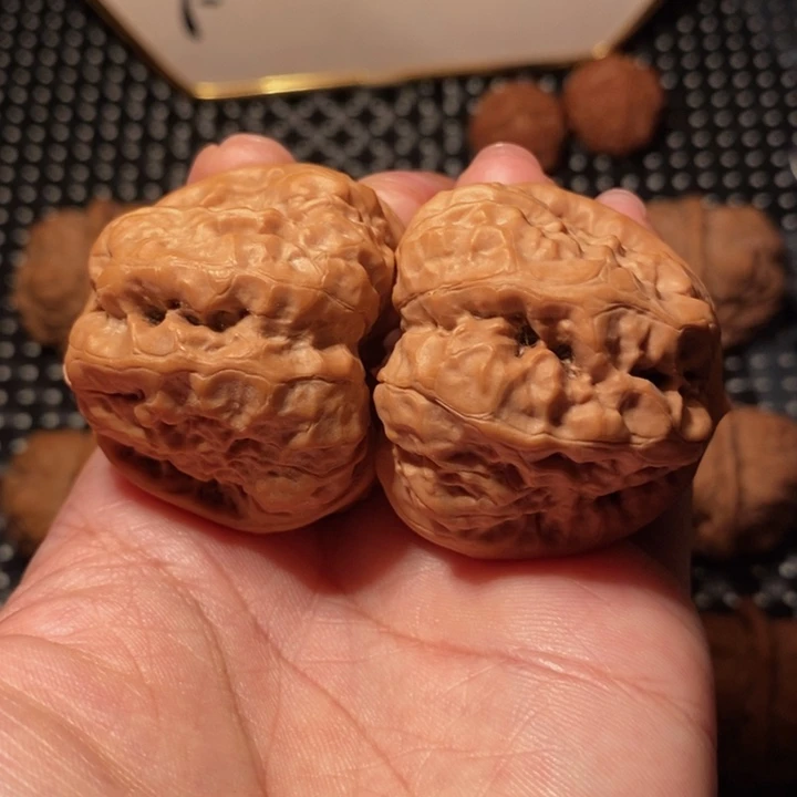 把件文玩核桃大八腿