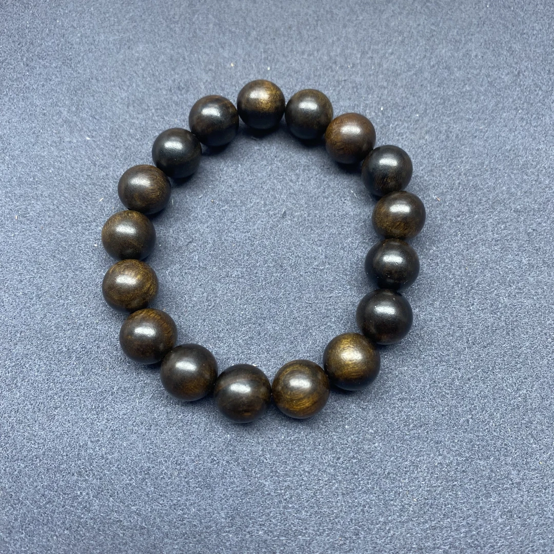 E80香港老黄棋沉香12mm