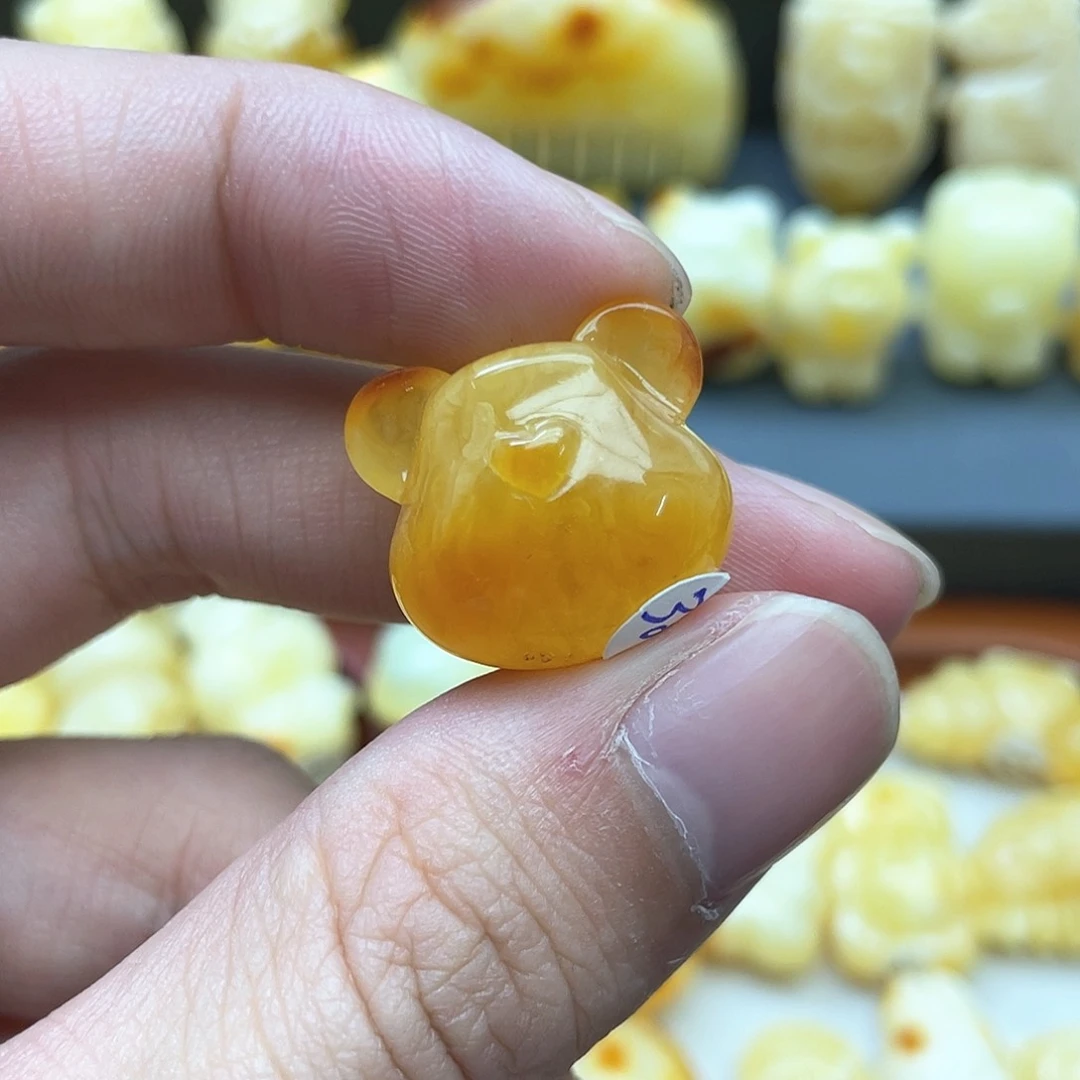 琥珀裸石未镶嵌蜜蜡