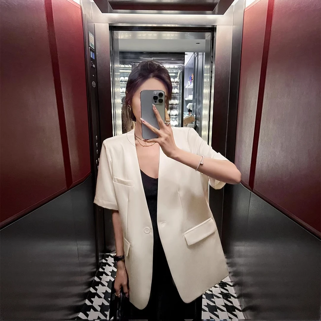 大码韩版短袖西装外套女薄款2025夏季新款韩版宽松休闲时尚小西服