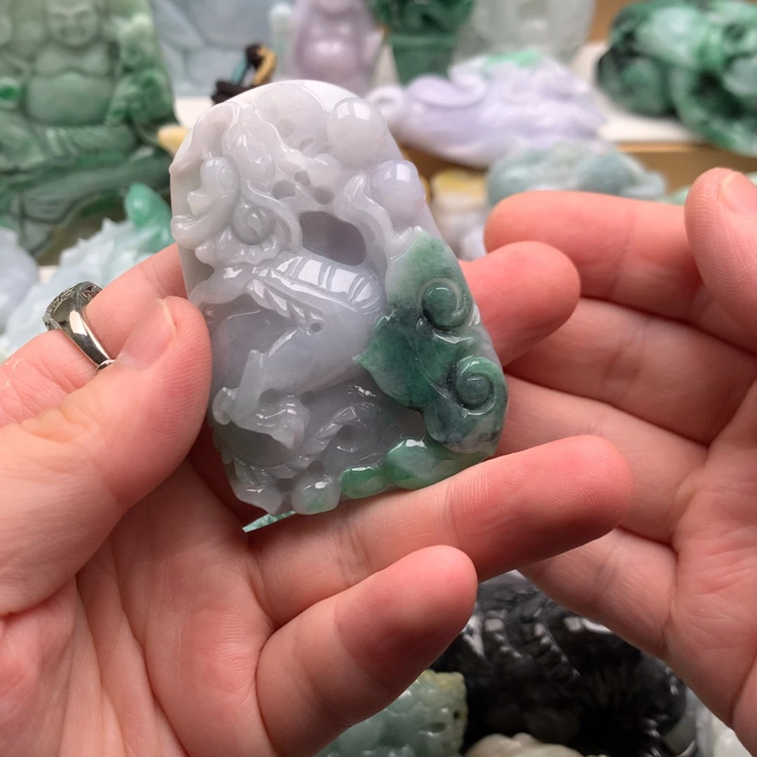 吊坠(不含链)未镶嵌翡翠