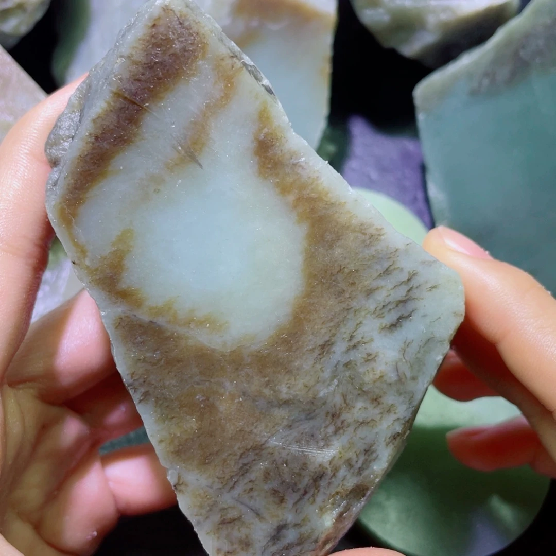 和田玉未镶嵌珠宝半成品