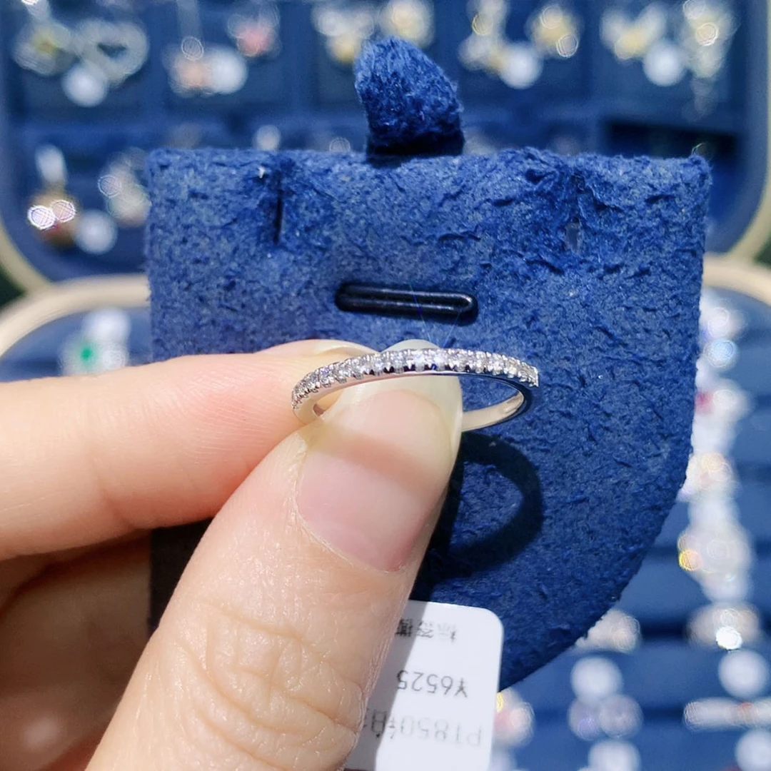 【闪购商品】铂Pt900镶嵌戒托钻石简单排戒