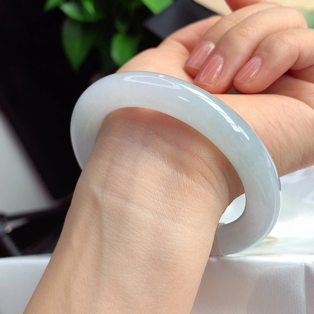 未镶嵌手镯翡翠56-57圆条干净清爽肉细13号