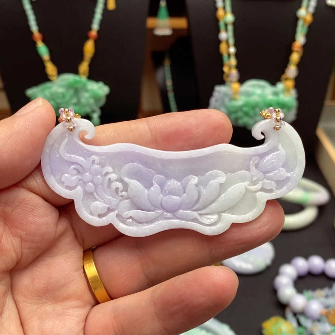 翡翠未镶嵌颈饰翡翠吊坠