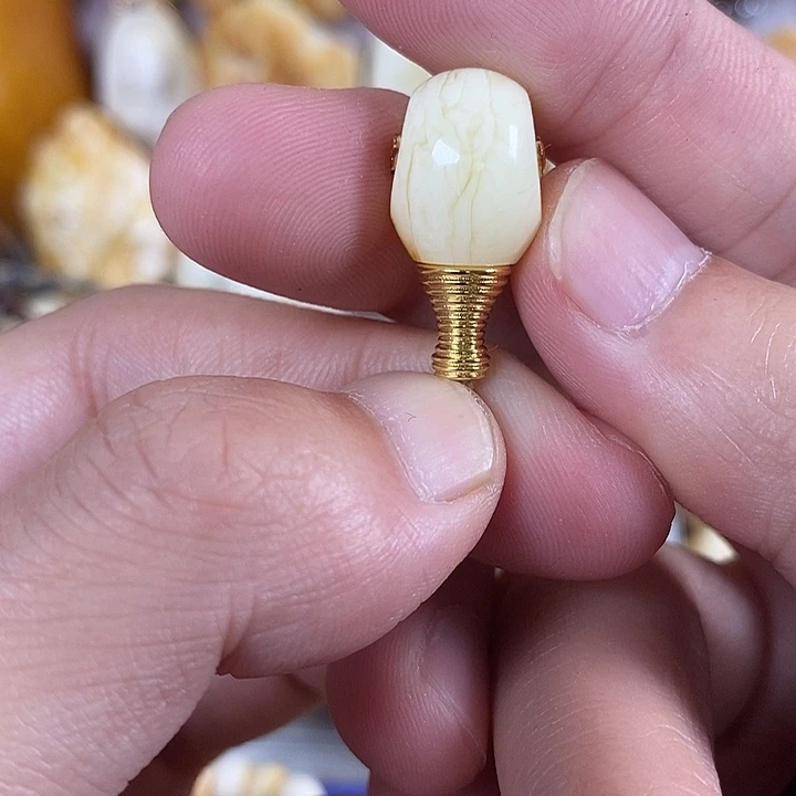 琥珀未镶嵌裸石我