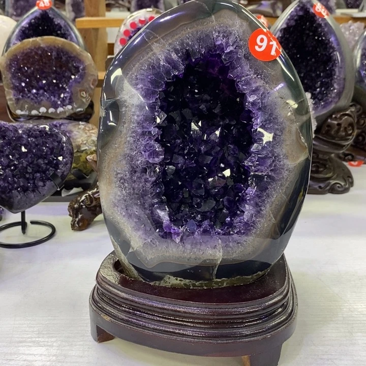 未镶嵌水晶大型摆件（非配饰）