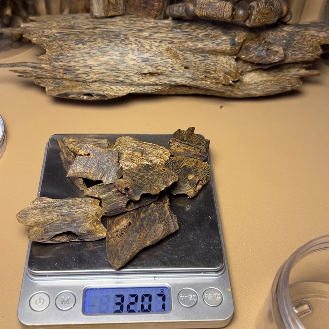树脂制品J**n海南陆河块料30克