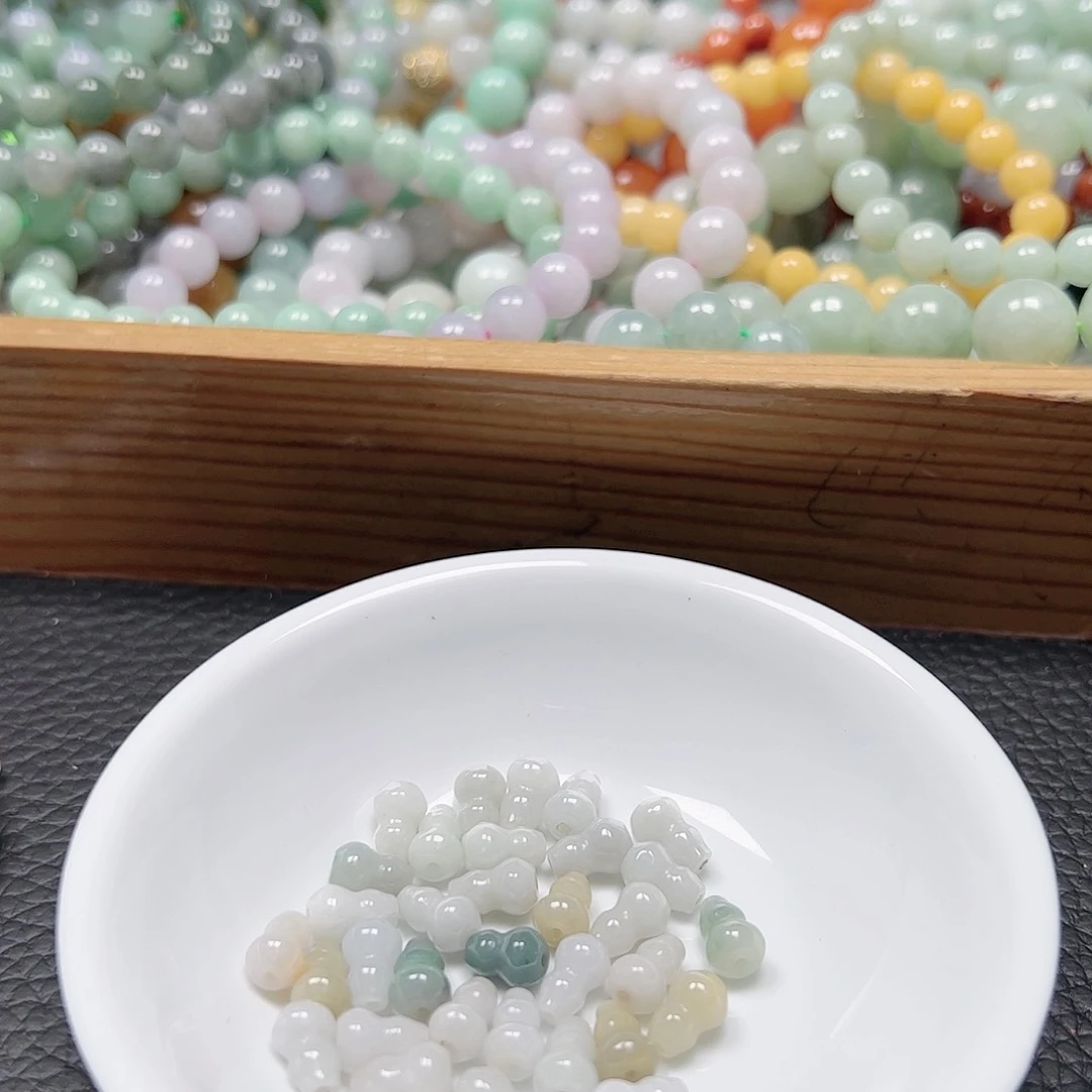 【闪购商品】未镶嵌手链翡翠睿****哥卡5*8