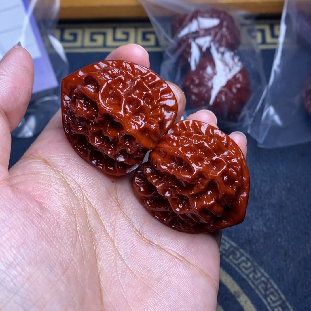 文玩核桃吊坠帝王38