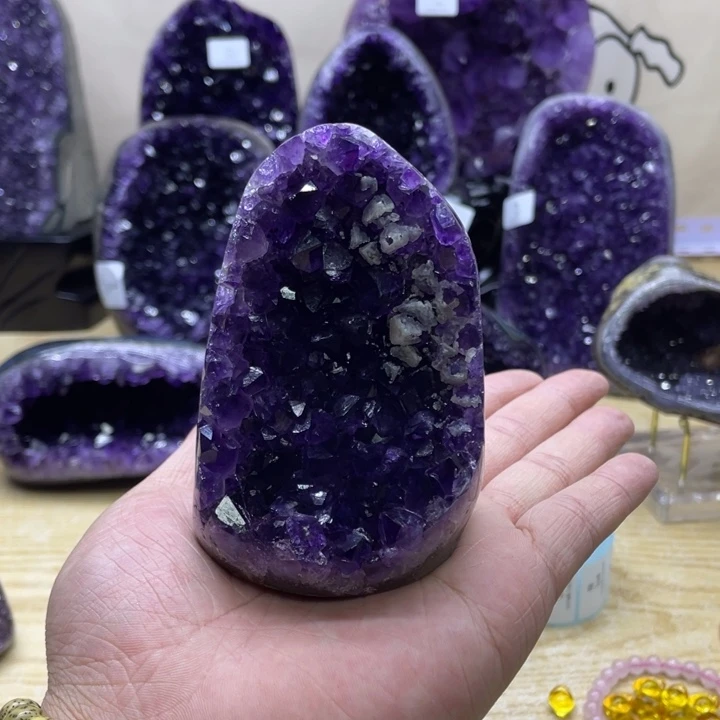 未镶嵌大型摆件(非配饰)紫晶