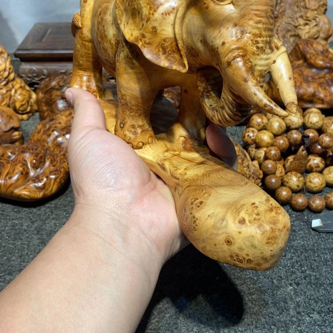 柏木（崖柏）感**心崖柏大象