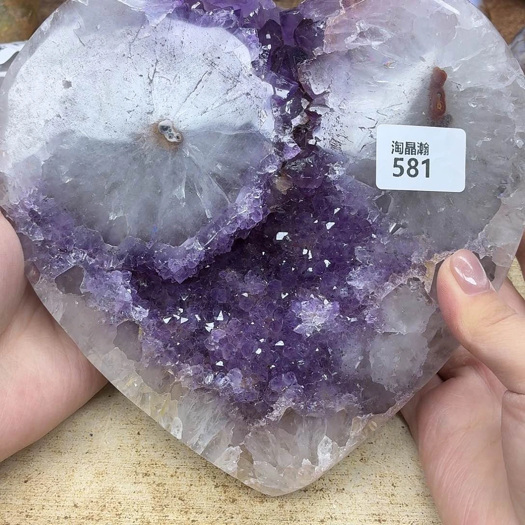 未镶嵌水晶大型摆件（非配饰）