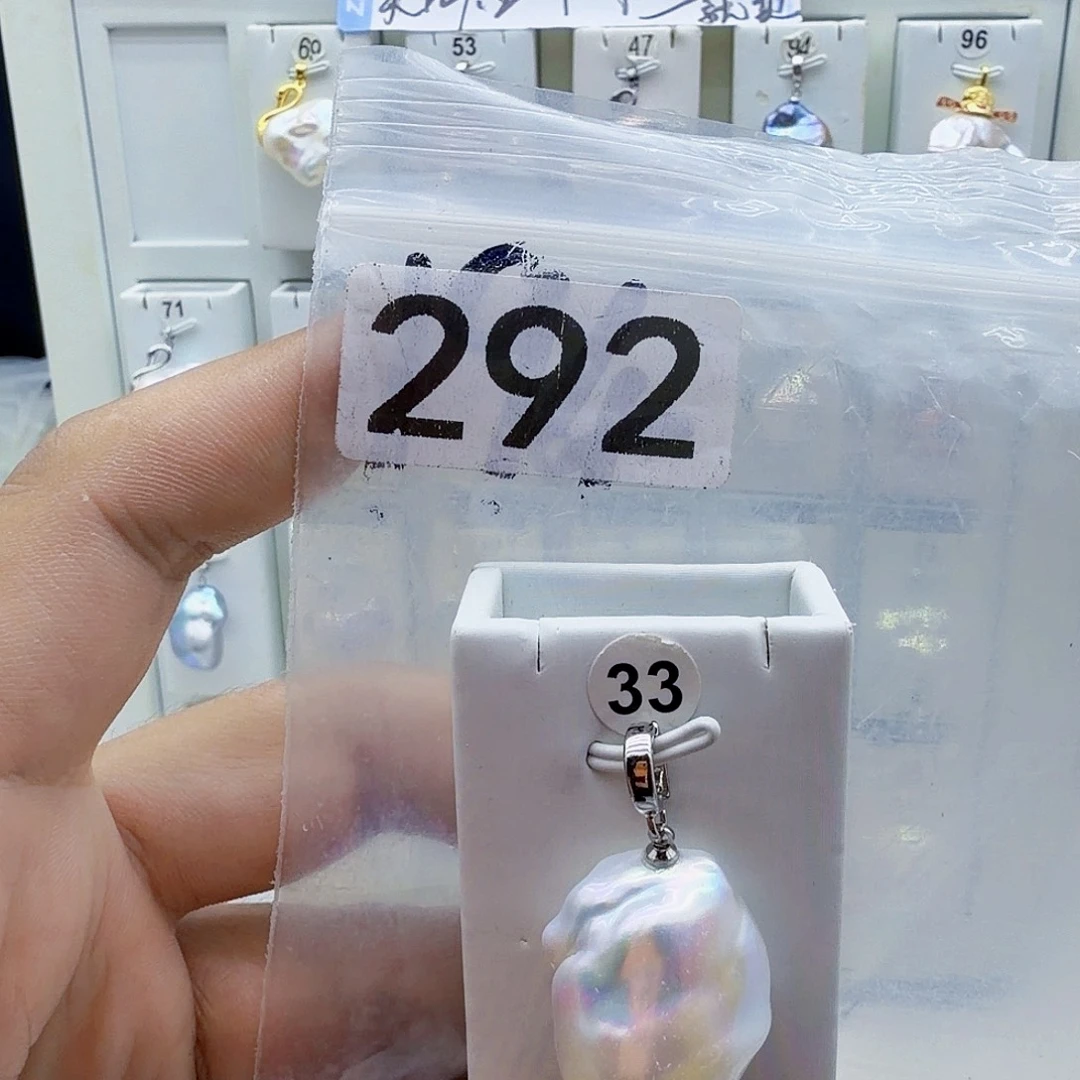 淡水珍珠颈饰合金