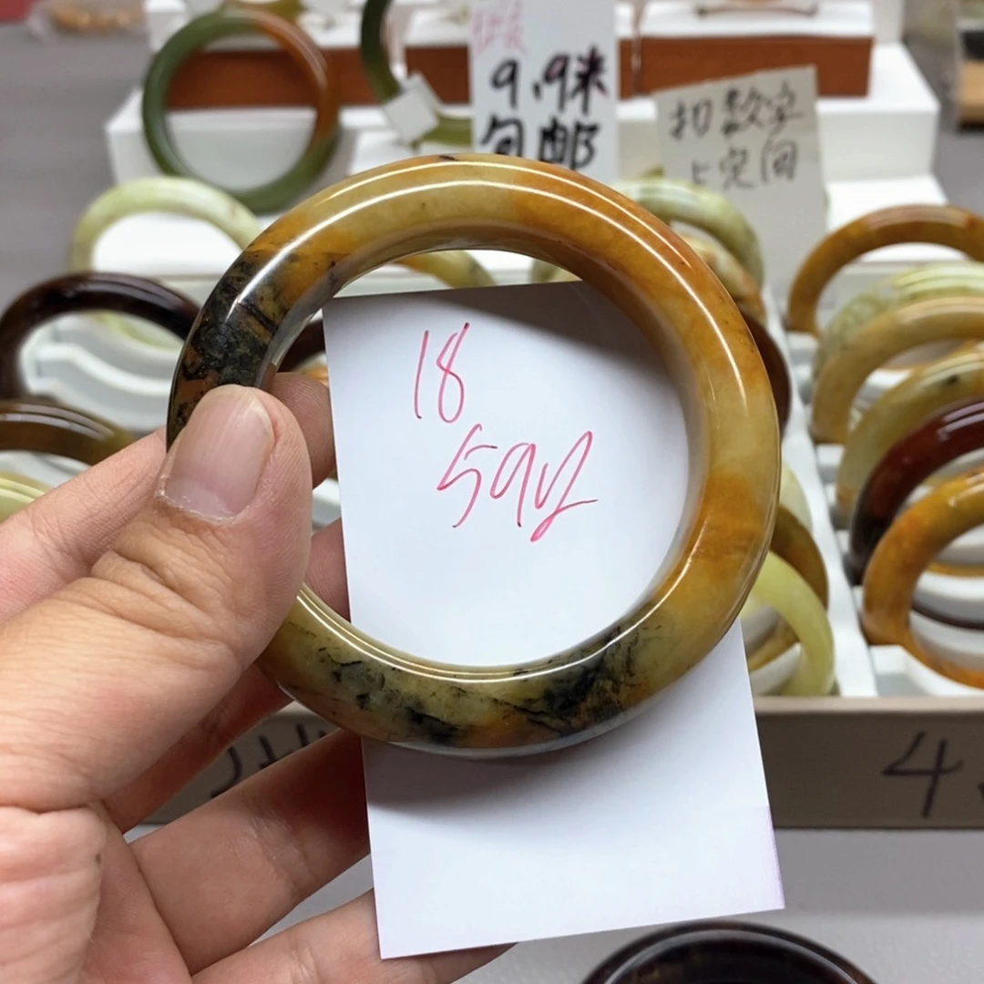 遗***忘蛇纹石玉未镶嵌手镯