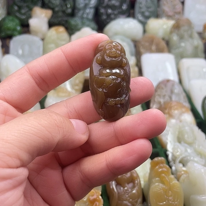和田玉（糖玉）未镶嵌颈饰
