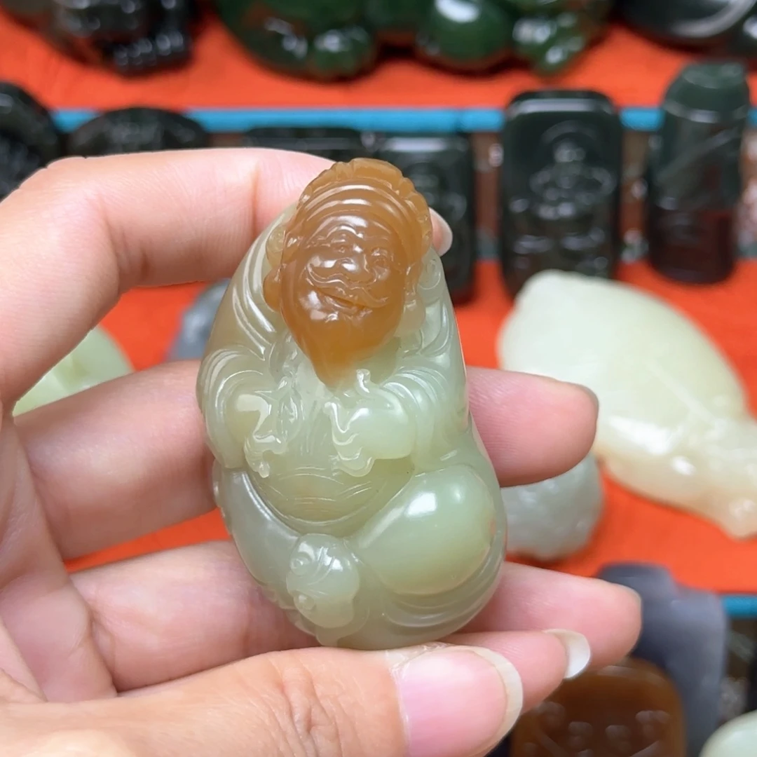 未镶嵌和田玉（糖玉）把件