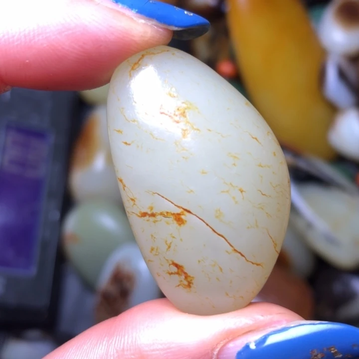 和田玉未镶嵌珠宝奇石