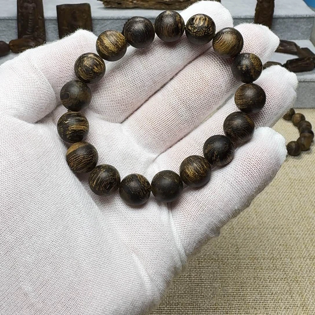 沉香碎屑沉香达拉干