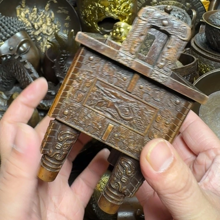 铜器摆件收收藏藏