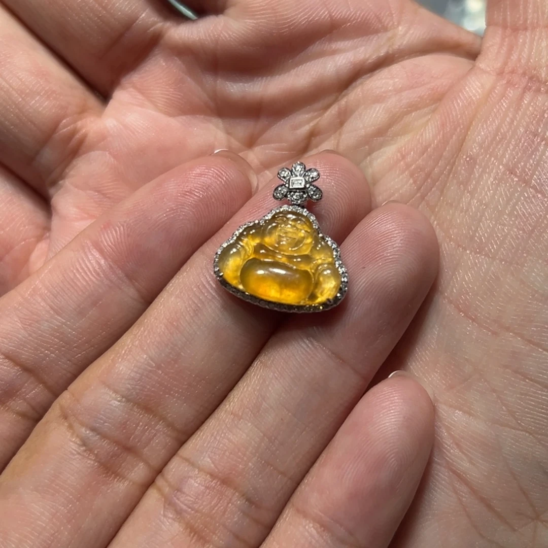 颈饰18K金镶嵌翡翠