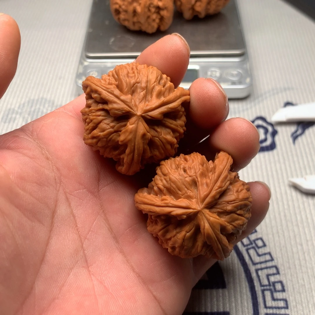****8文玩核桃吊坠三款三棱三棱三棱