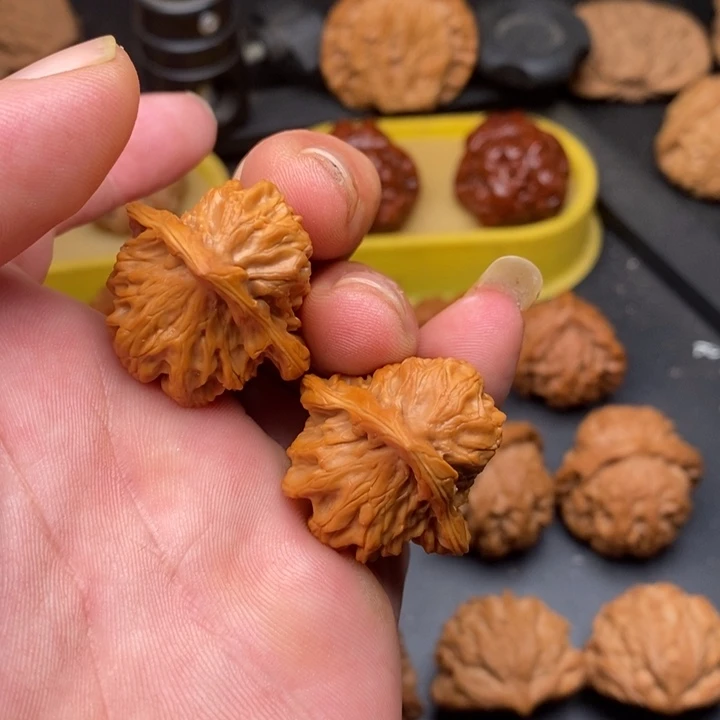 看***弯把件桃核比翼双飞1234