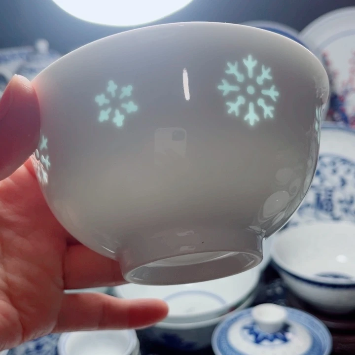 青花玲珑5寸饭碗雪花雕刻