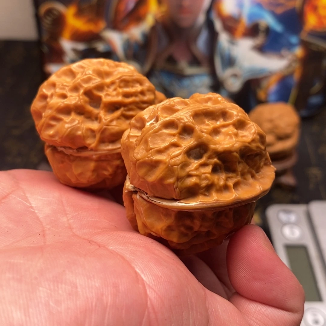 吊坠文玩核桃开背龙眼