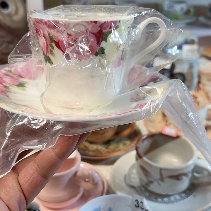 瓷片纪梵希冯彩牡丹咖啡杯