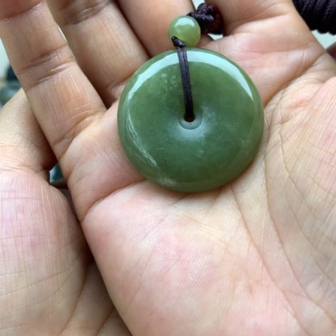 【闪购商品】透闪石质玉未镶嵌挂件