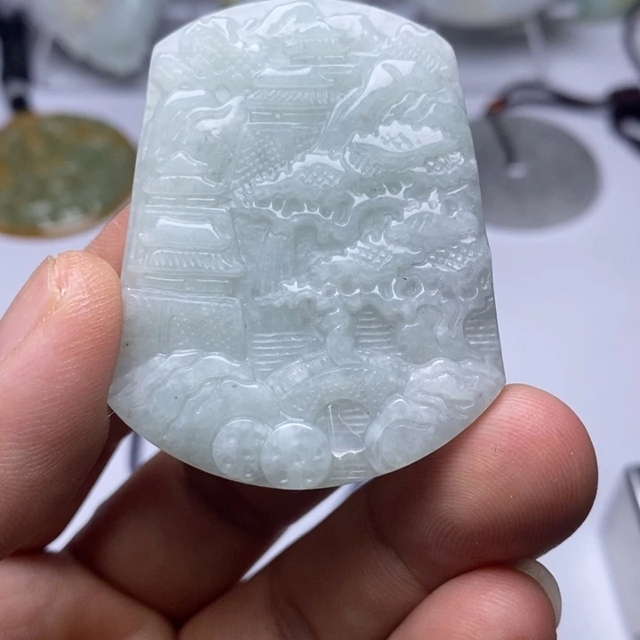 翡翠未镶嵌颈饰翡翠