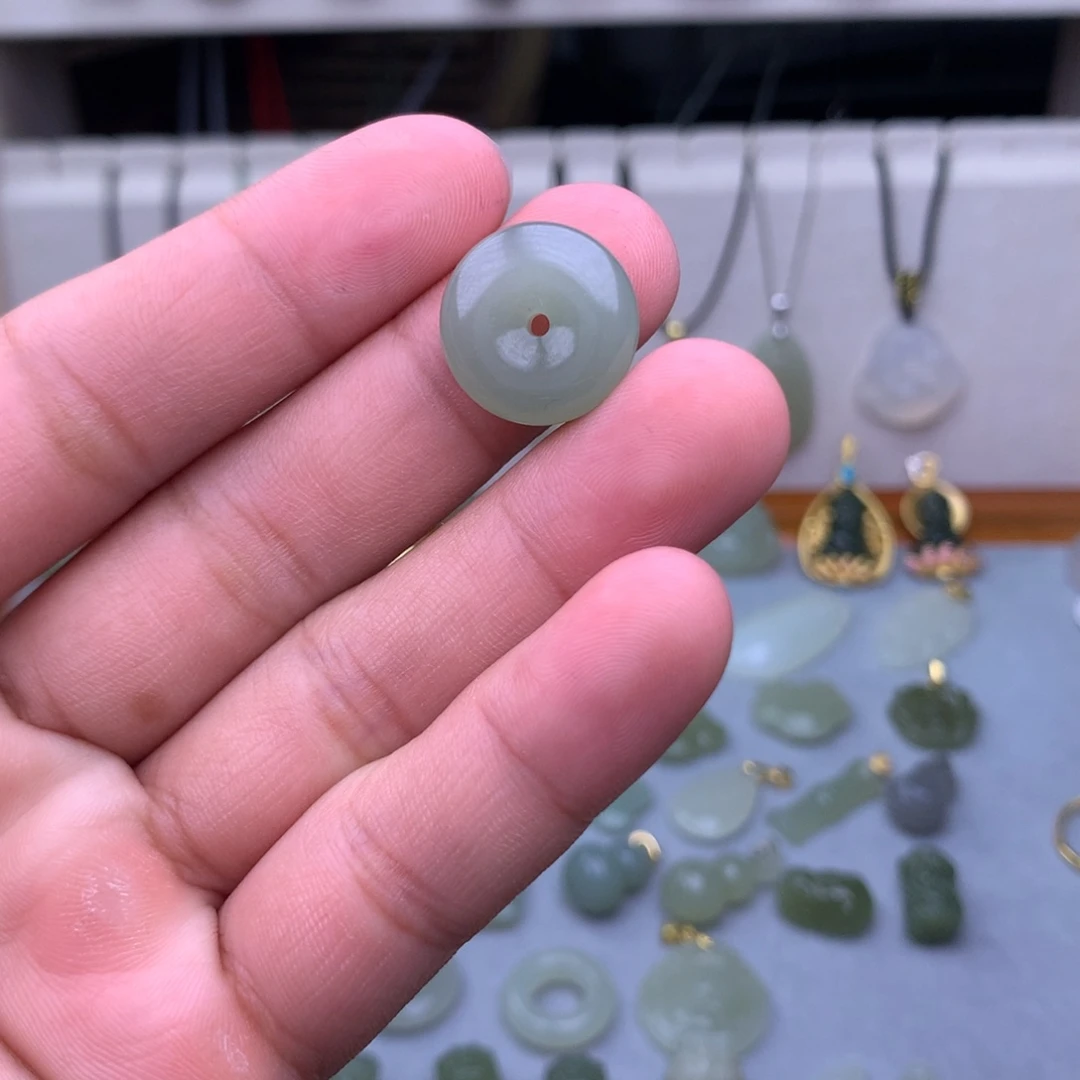 和田玉吊坠(不含链)未镶嵌R****e