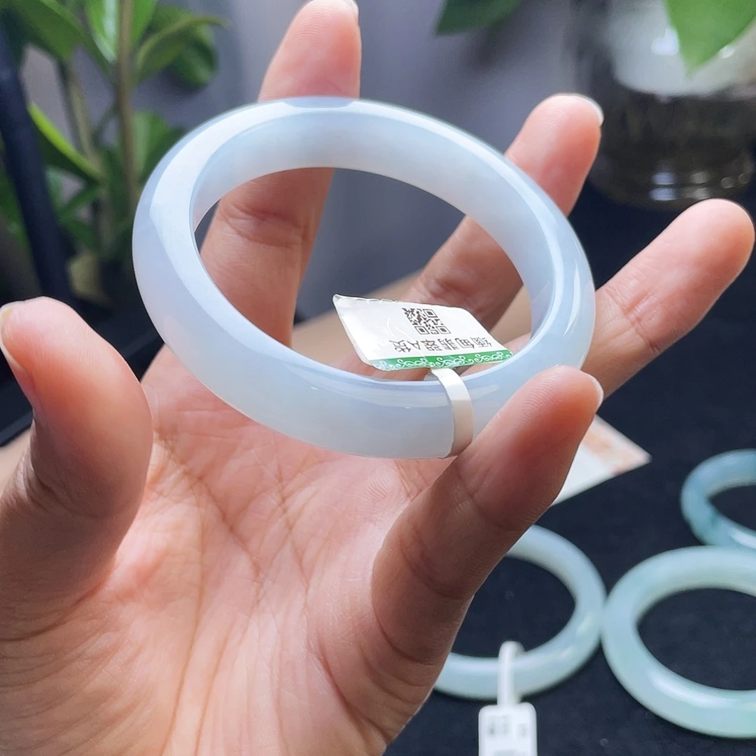 ༺***铺翡翠未镶嵌手镯56正圈