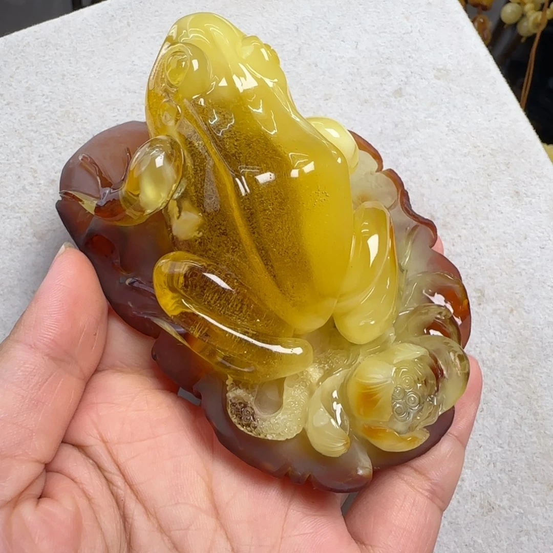 蜜蜡未镶嵌珠宝奇石