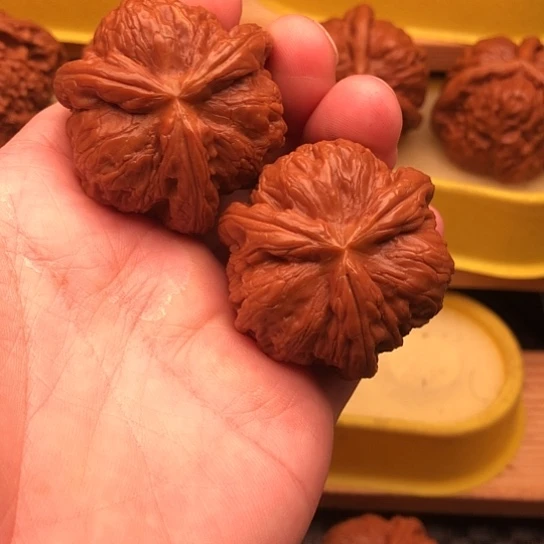 文玩核桃吊坠理*点核桃