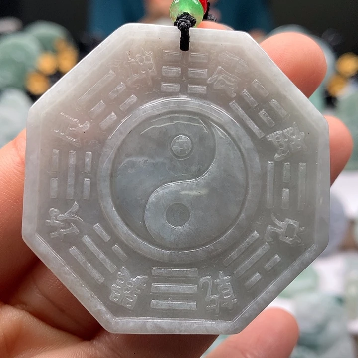 翡翠未镶嵌颈饰大八卦福利